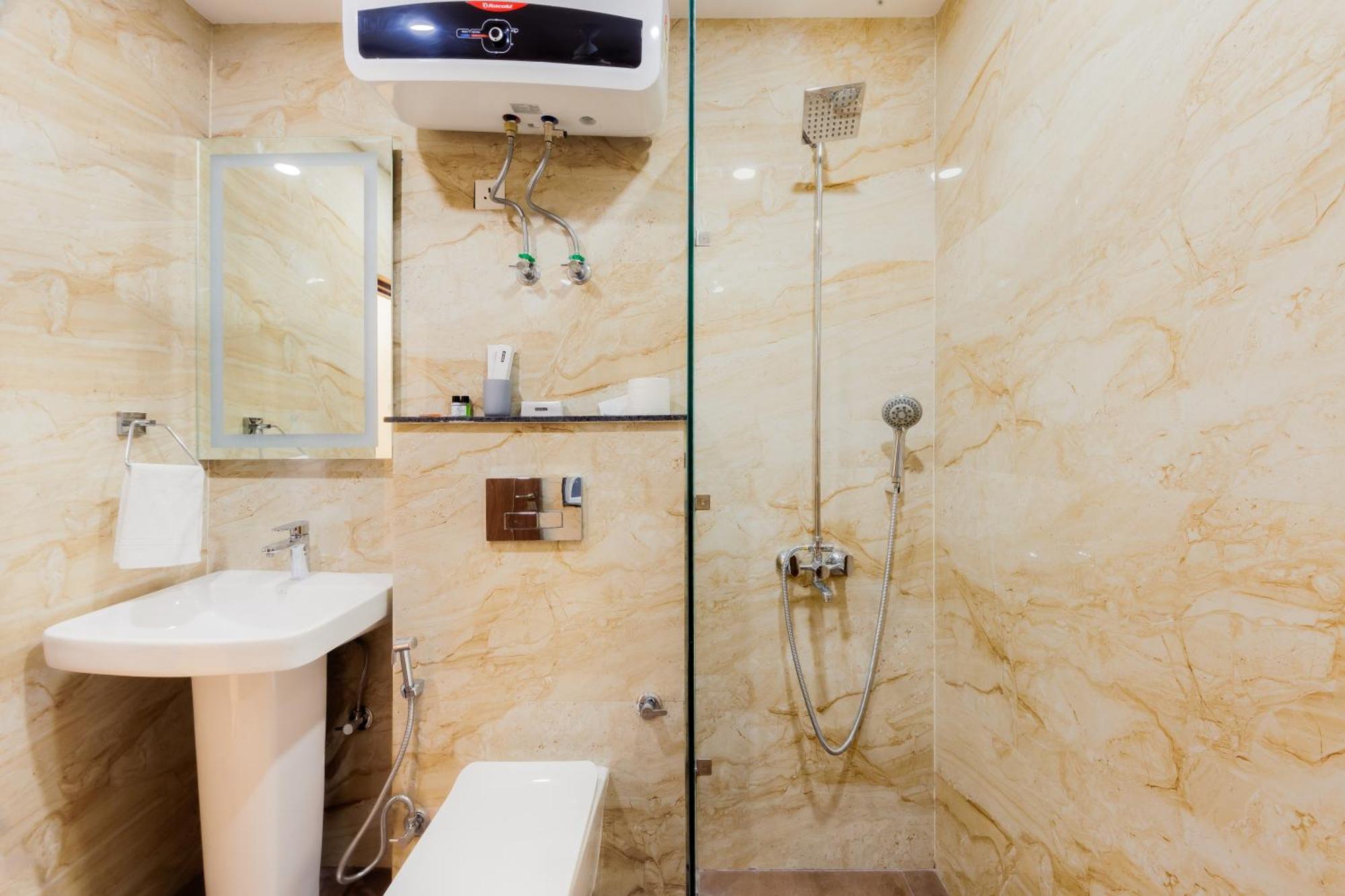 Kyomi Service Apartments Ґурґаон Екстер'єр фото