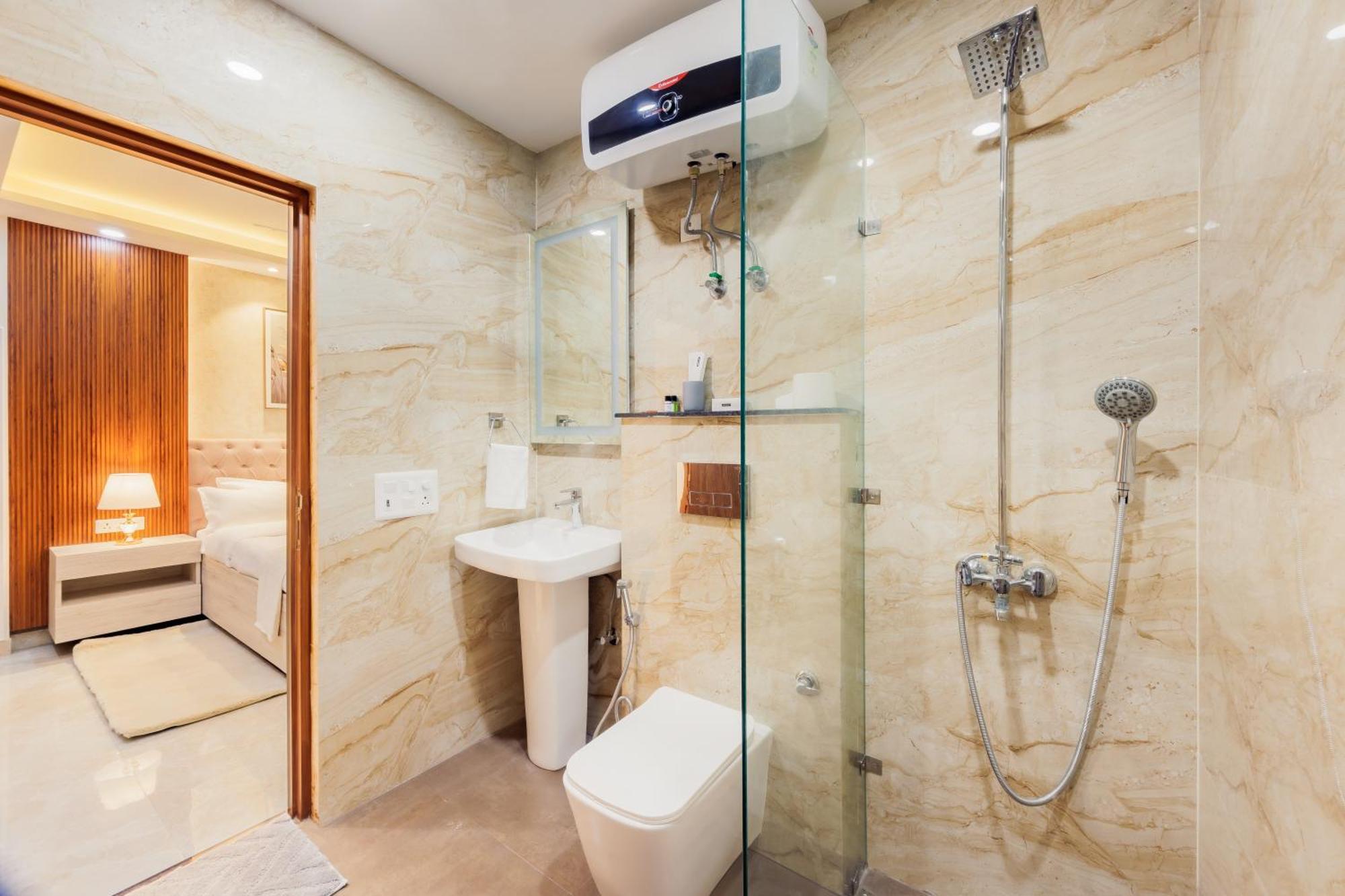 Kyomi Service Apartments Ґурґаон Екстер'єр фото