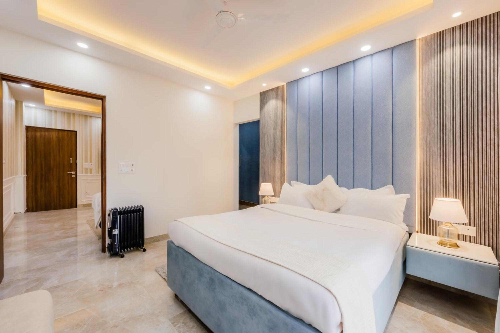 Kyomi Service Apartments Ґурґаон Екстер'єр фото